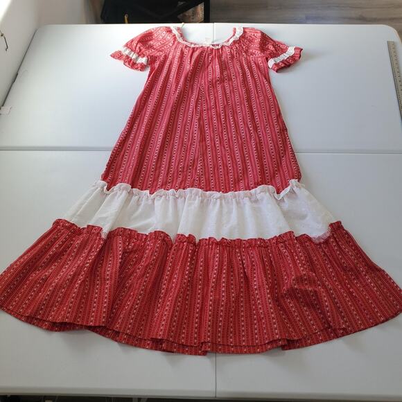 Mako Hawaii Dress Womens 10 Red White Muumuu Eyelet Ruffle Maxi Style 6947 - Picture 5 of 12